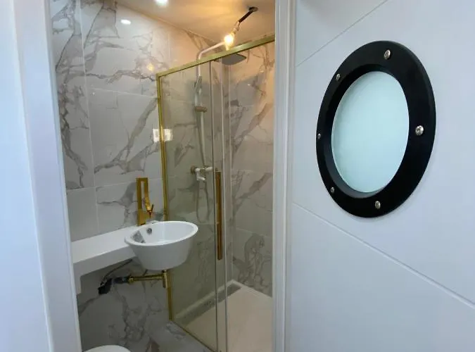 Centre Palais De La 100m Port Et 300m 아파트 *